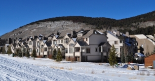 Elk Run Townhomes Exterior